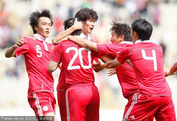  尤文青训小将替补登场上演帽子戏法  